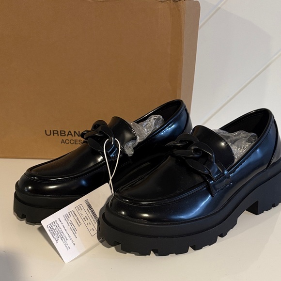 Urban Outfitters Shoes - URBAN REVIVO size 8 Glossy Black Chunky Loafers